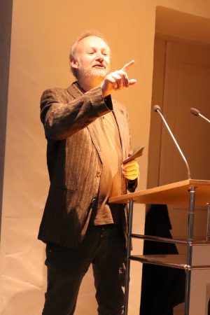 Wahlleitung durch Hans-Peter Hebel