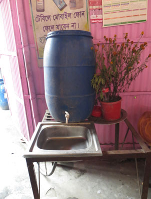 Waschbecken im Joghurtladen